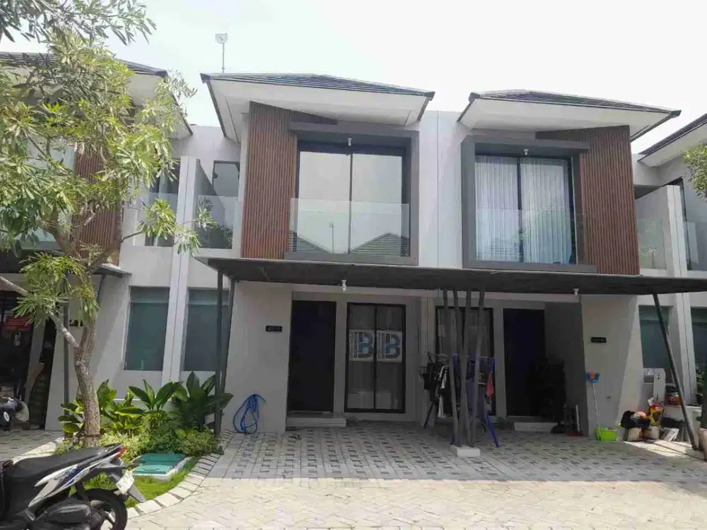 DI JUAL RUMAH

PERUM GRAND PAKUWON CLUSTER GLADSTONE BLOK JC-2 NO 37
KEL. : MANUKAN WETAN 
KEC. : TANDES 
KAB  : SURABAYA