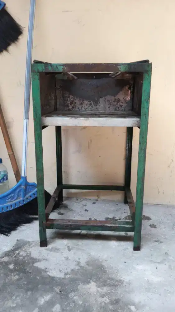 Meja kompor untuk kompor semawar