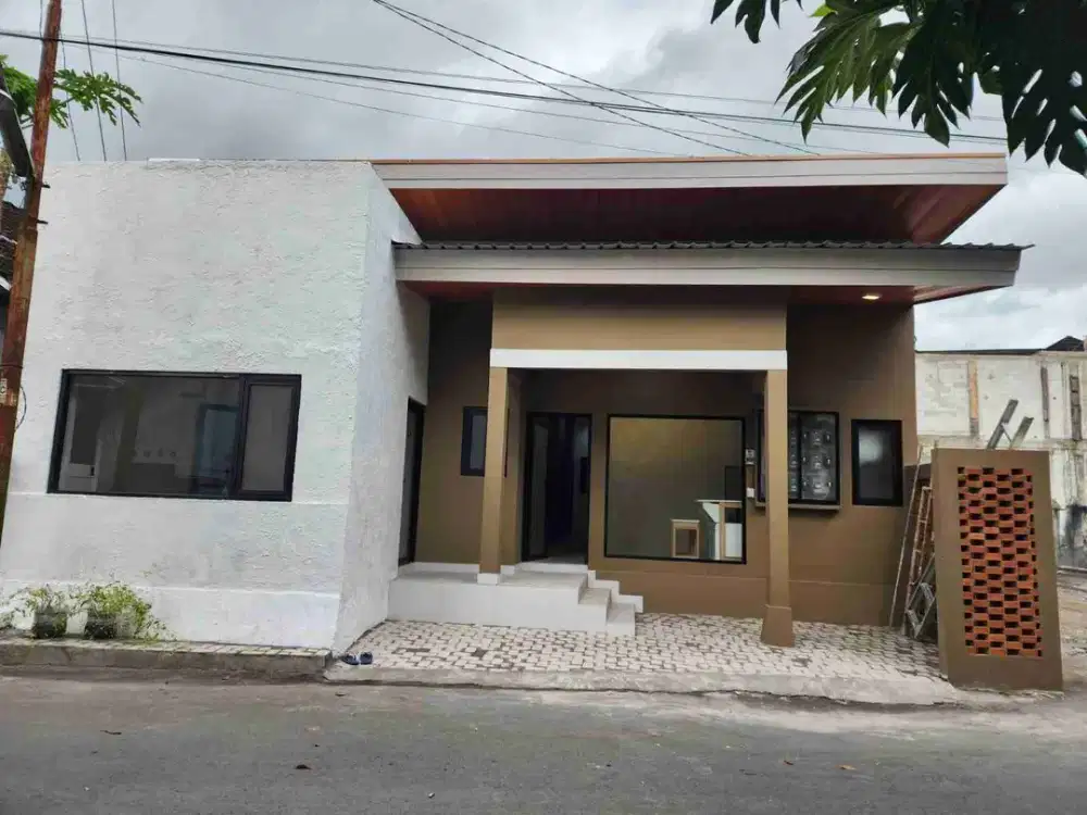 Dijual Rumah minimalis Baru dengan spek lega di kawasan jakal km 10