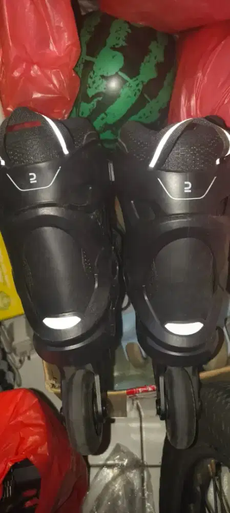 Sepatu roda dewasa
