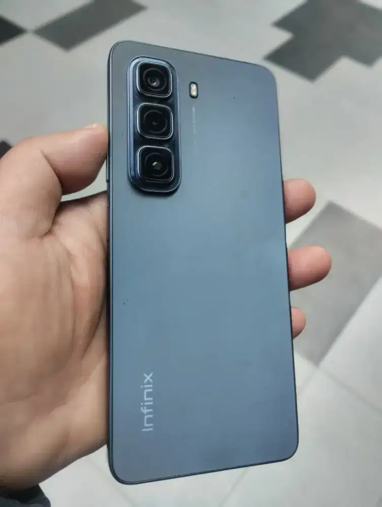 Infinix Hot 50 Mulus Kumplit