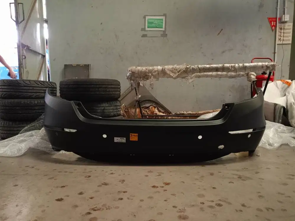 BUMPER BELAKANG HONDA ACCORD 2022, 04715TVLT60ZZ