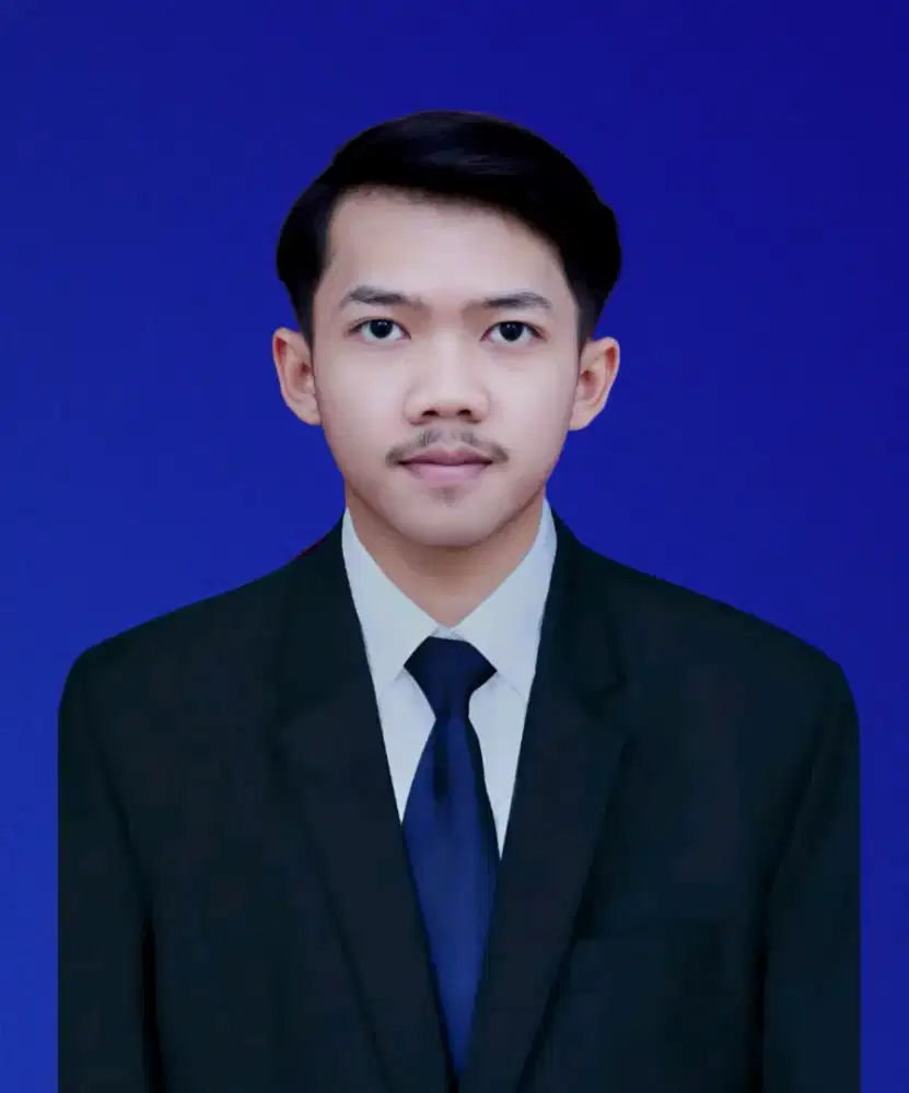 sedang mencari pekerjaan dalam bidang apapun.