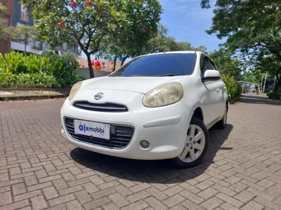 DP MURAH Nissan March 1.2 L Bensin-MT 2013 Hijau CABOD