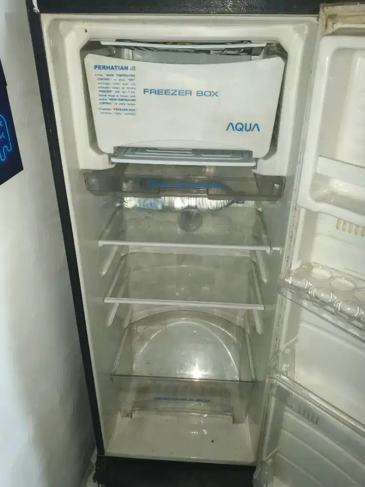 Kulkas 1 Pintu AQUA