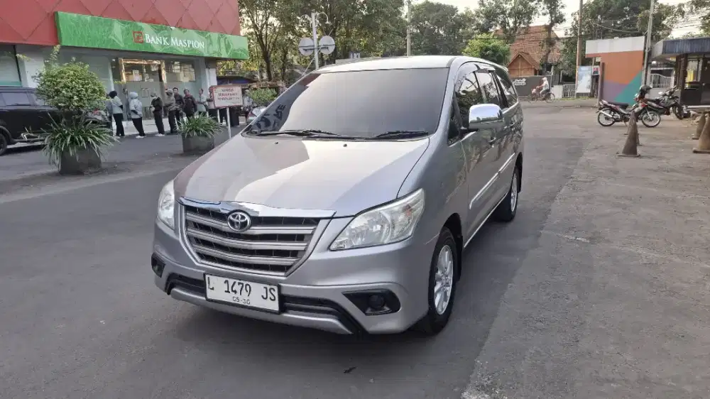 Innova E Matic 2015