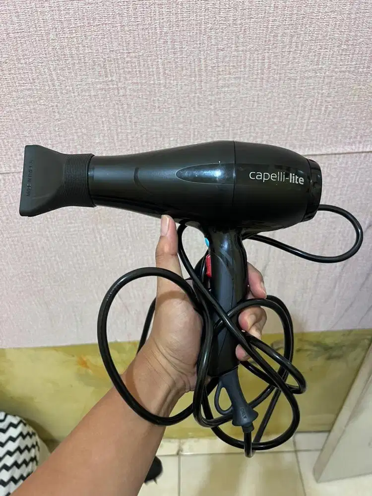 Hair dryer salon