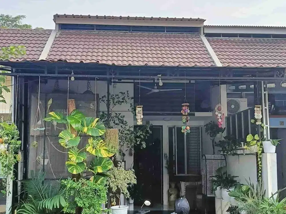 Dijual Rumah Siap Huni nempel Summarecon Crown Gading.-Harga Nego sampai DEAL