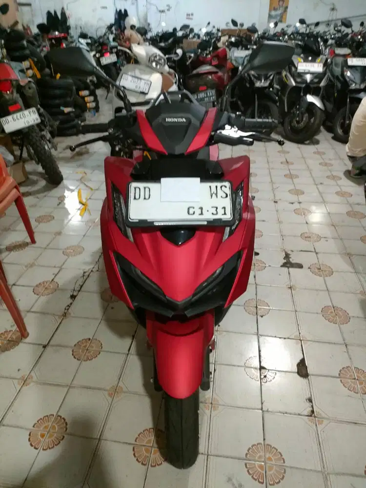 Honda Vario cbs 160cc 2025 merah