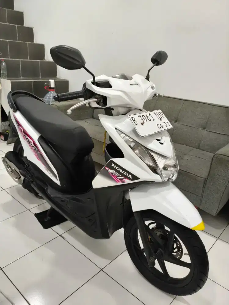 Honda beat FI 110 thn 2013 lengkap pjk panjang