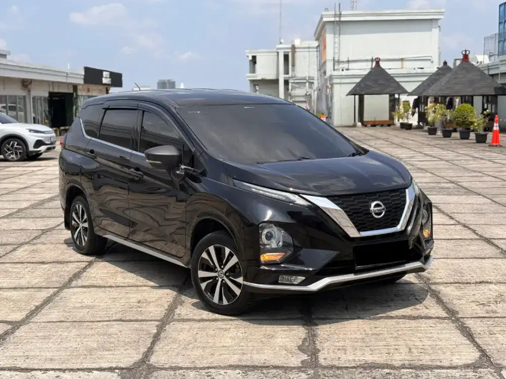 KM LOW NISSAN LIVINA VL 1.5 AT HITAM 2019/2020