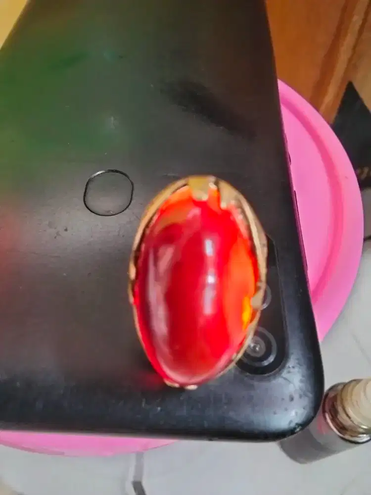 Batu akik. Pandan merah.