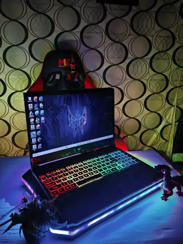 ACER PREDATOR HELIOS 300 PH315-54 94U7 === [SUPER GAMING Core i7 Gen11