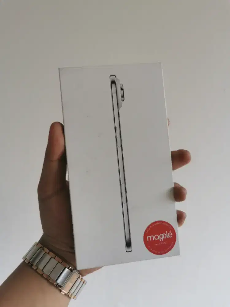 Iphone 17 Air 256gb NEW BNIB iBox