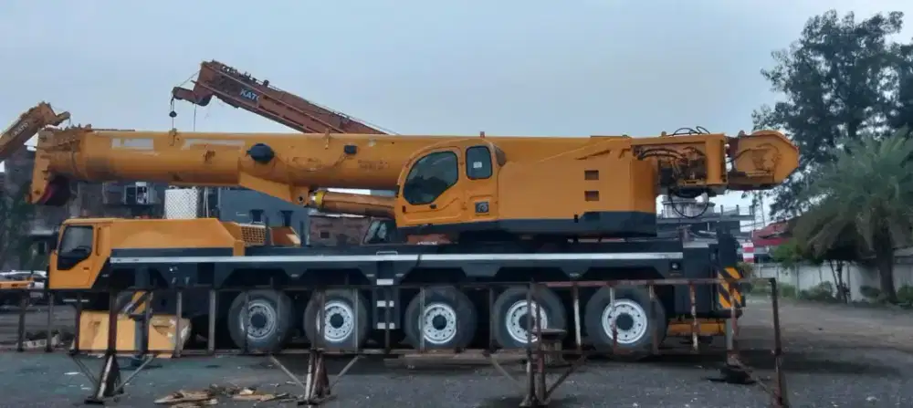 Mobile crane 160 ton XCMG