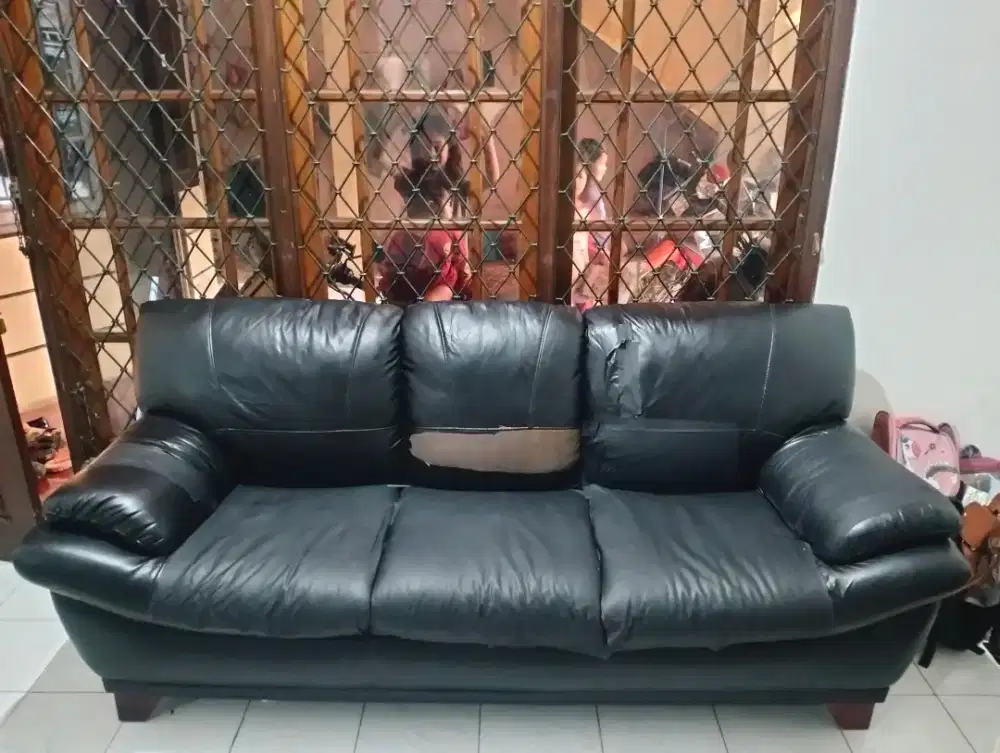 Sofa 3 Seat Merek Vivere