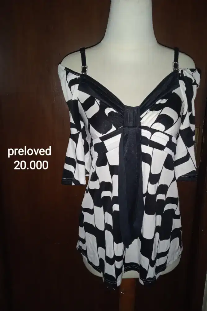 Koleksi preloved atasan,dress