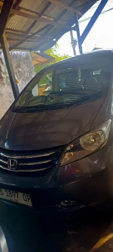 Honda Freed thn_2010
