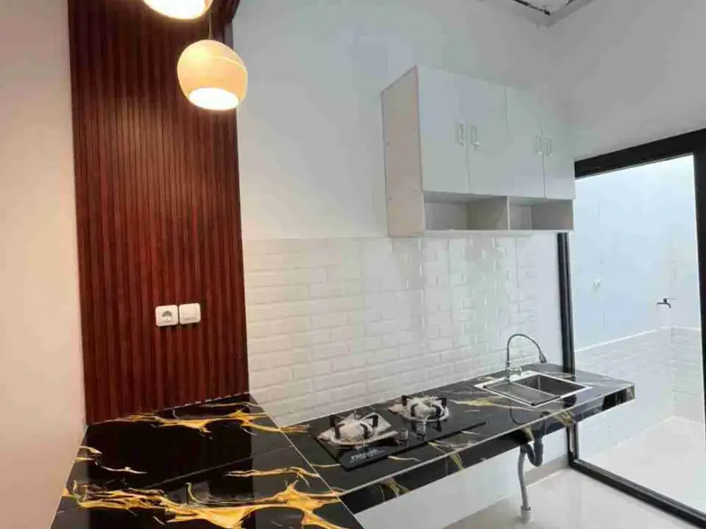 Dijual rumah di Alamanda Regency karang satria bekasi