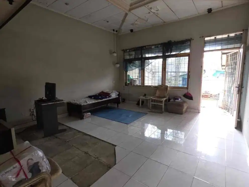 DIJUAL RUMAH DI SAYAP JALAN CIBADAK ASTANAANYAR BANDUNG