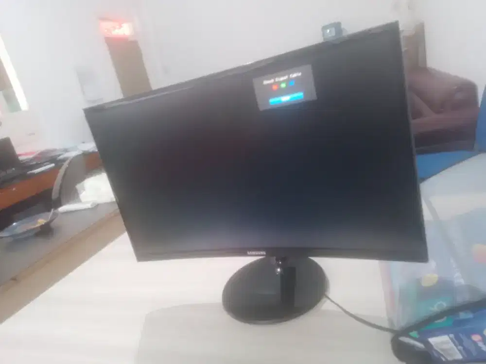 Layar monitor Samsung 24inch