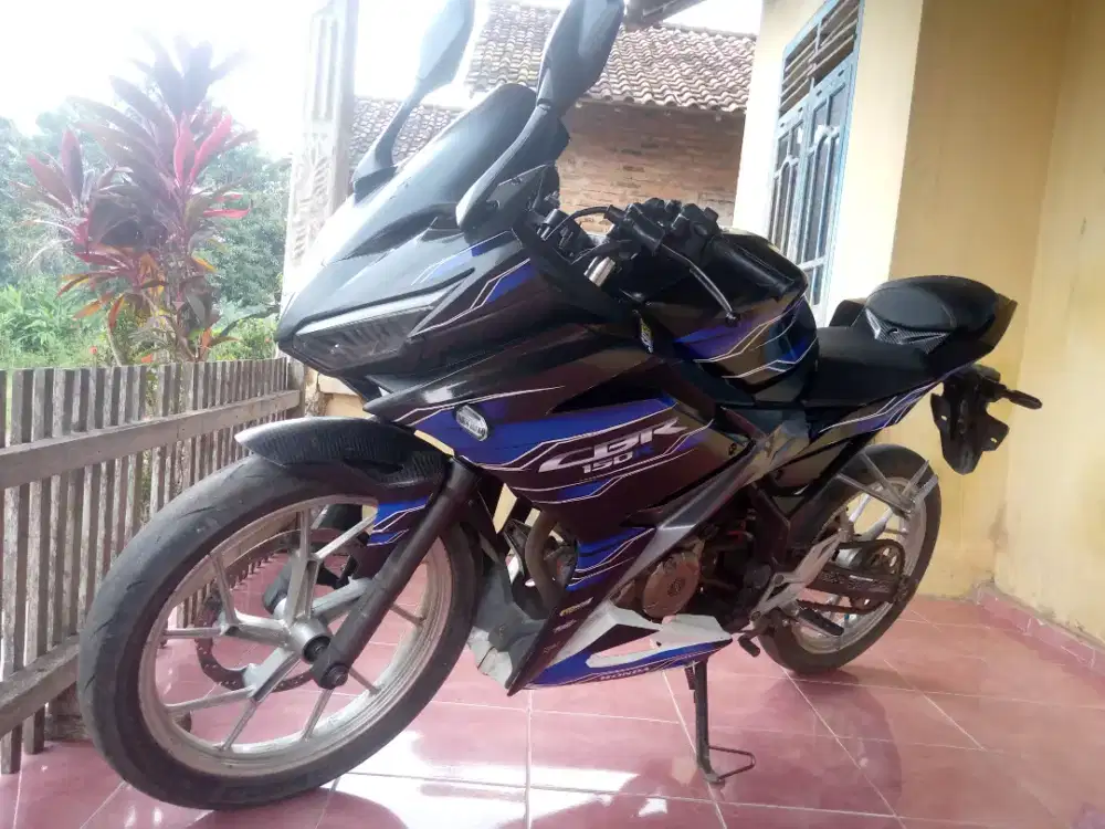 CBR  150 (2020)