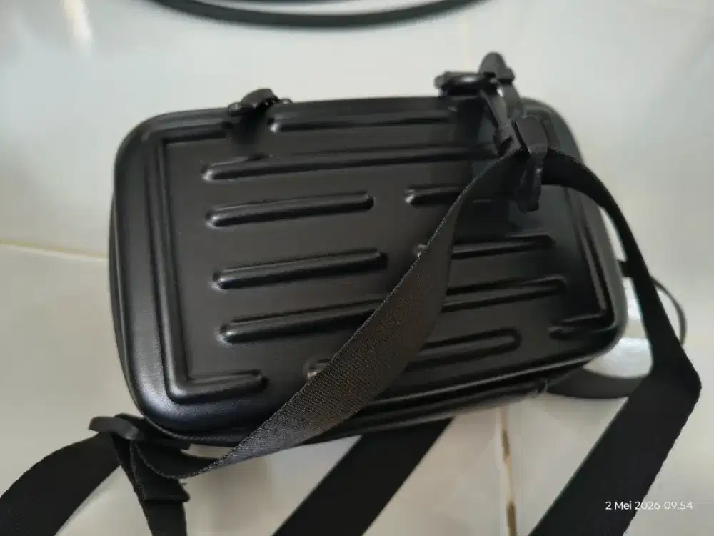 Tas kotak Pria model