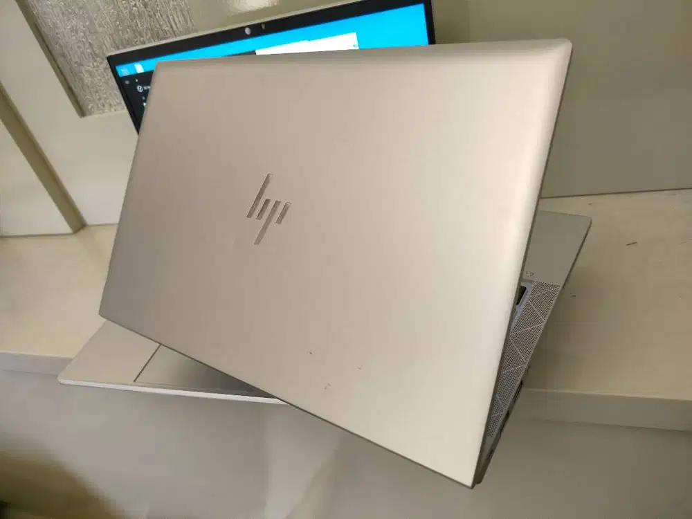 HP Elitebook 830 G8 SLIM Body aluminium Intel Core i5-1135G7U
