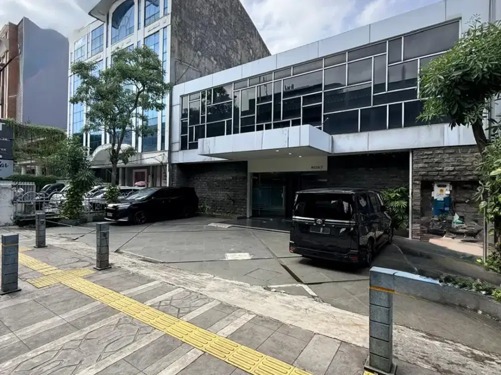 Gedung Kantor 2 lt Area Senopati, Kebayoran Baru, Jakarta Selatan