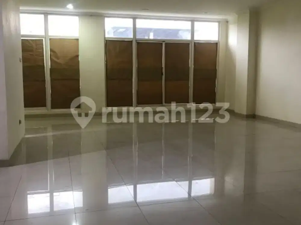 Disewakan Ruko Green Lake City Ruko Food City (2) Unit Gandeng sudah di Plong jadi satu cocok untuk minimarket karena belum ada