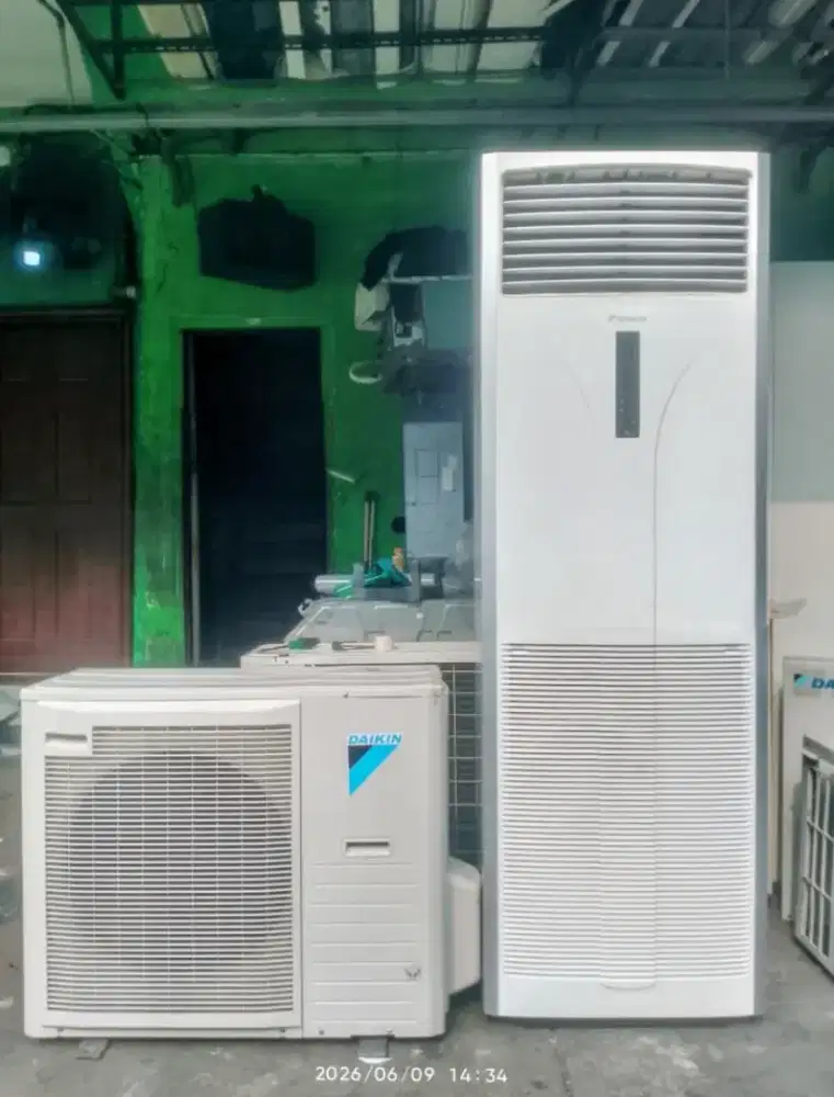 AC Standing Floor Daikin Malaysia 3PK R 410 second