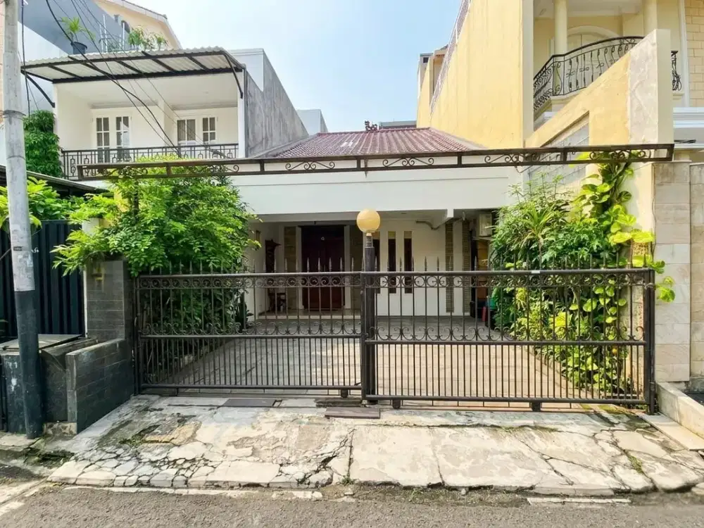Dijual Rumah di Pondok Indah