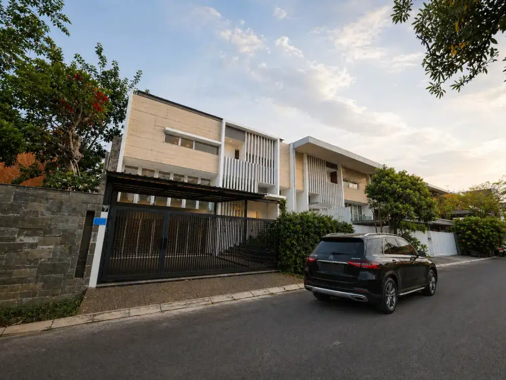 Dijual Rumah Mewah di Citra 6 Orange Heliconia - Jakarta Barat