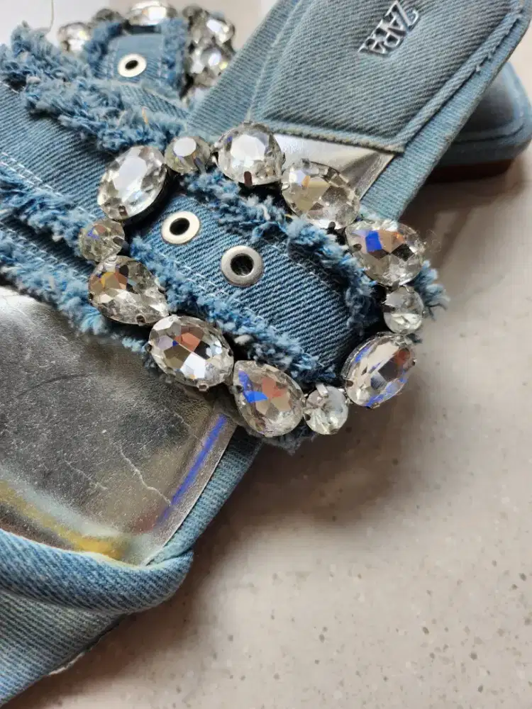 Sandal cantik Zara denim