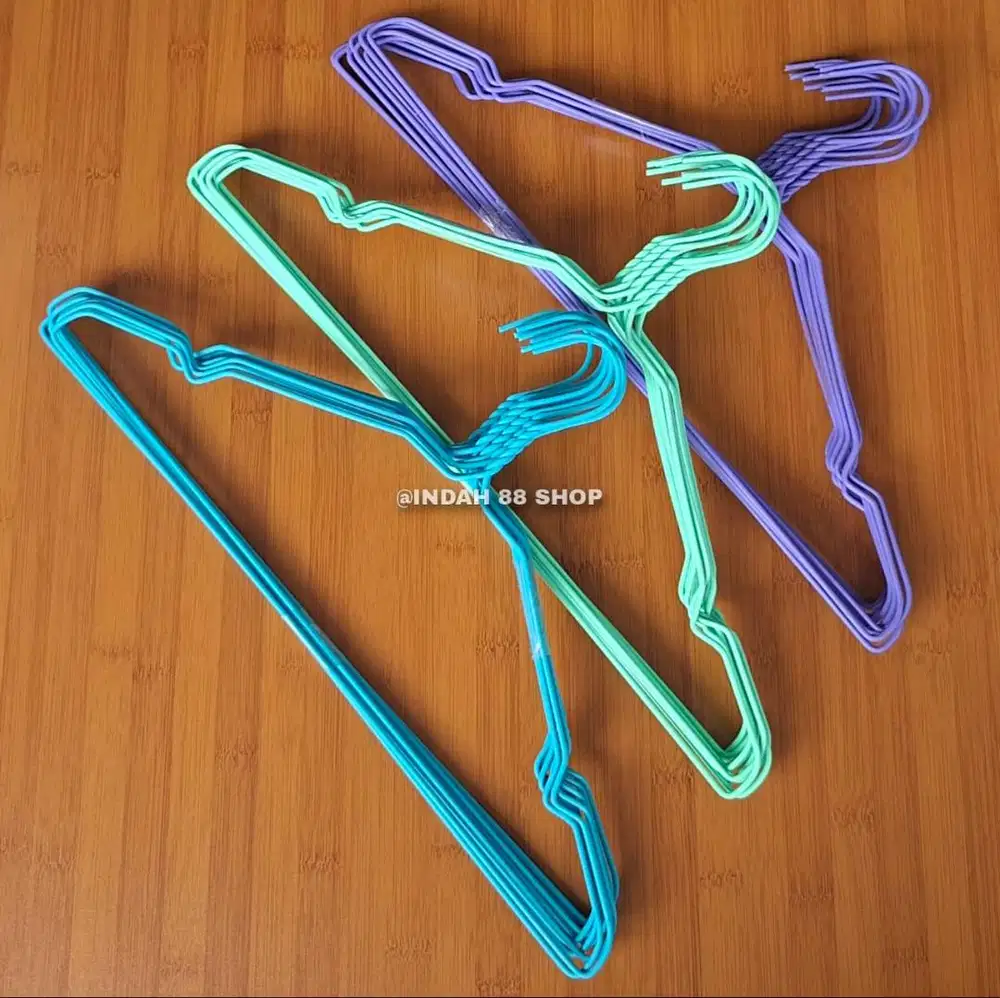 Hanger Baju Kawat Anti Karat / Gantungan Baju Kawat Warna