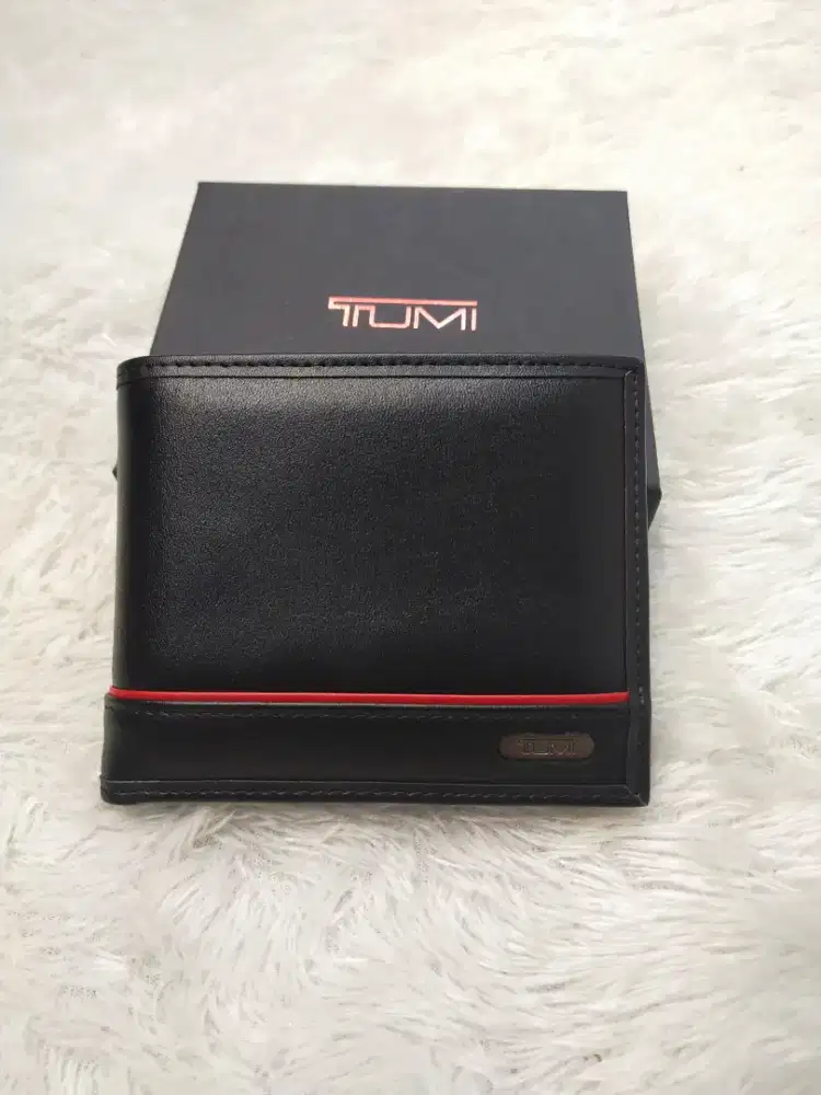 Luxury TUMI wallet sangat keren dan bagus banget
