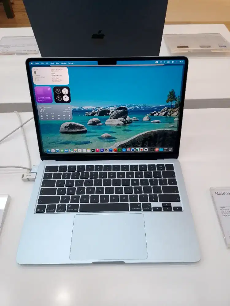 KREDIT MACEBOOK AIR M5 SEGAMPANG ITU HANYA DI HOME KREDIT BUNGA 0%