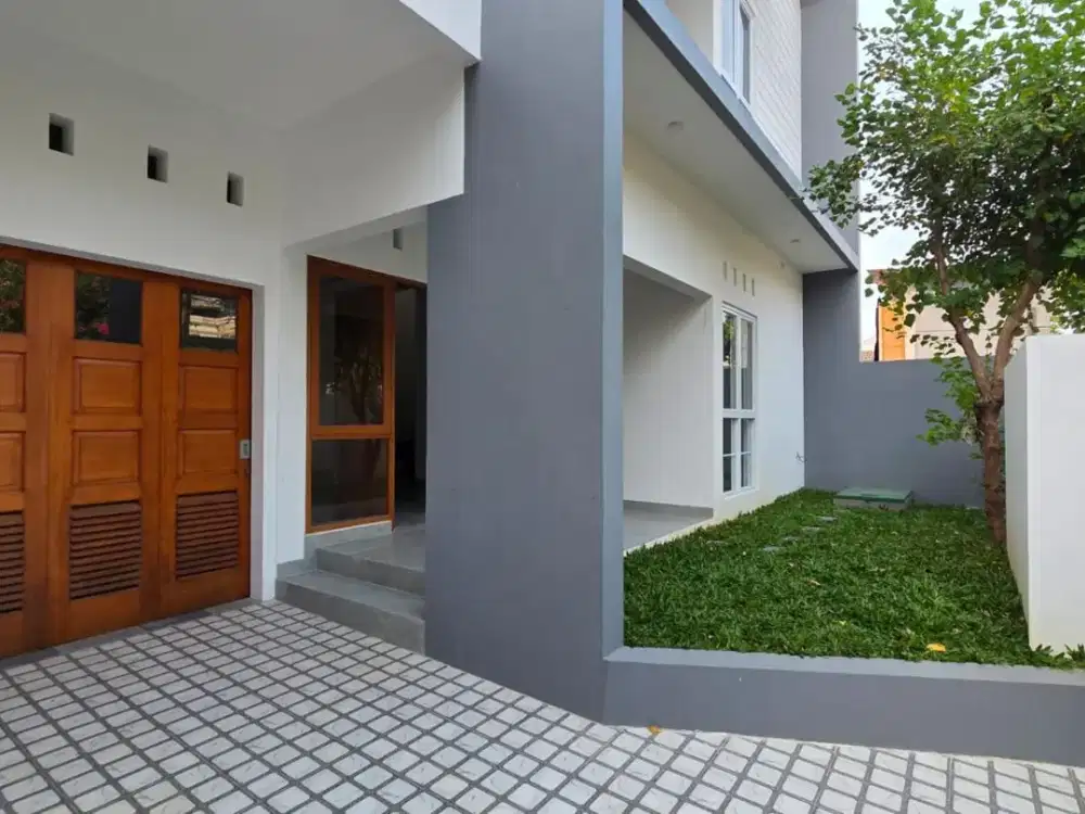 Rumah 2 Lantai di Komplek Pertamina, Pulo Gadung