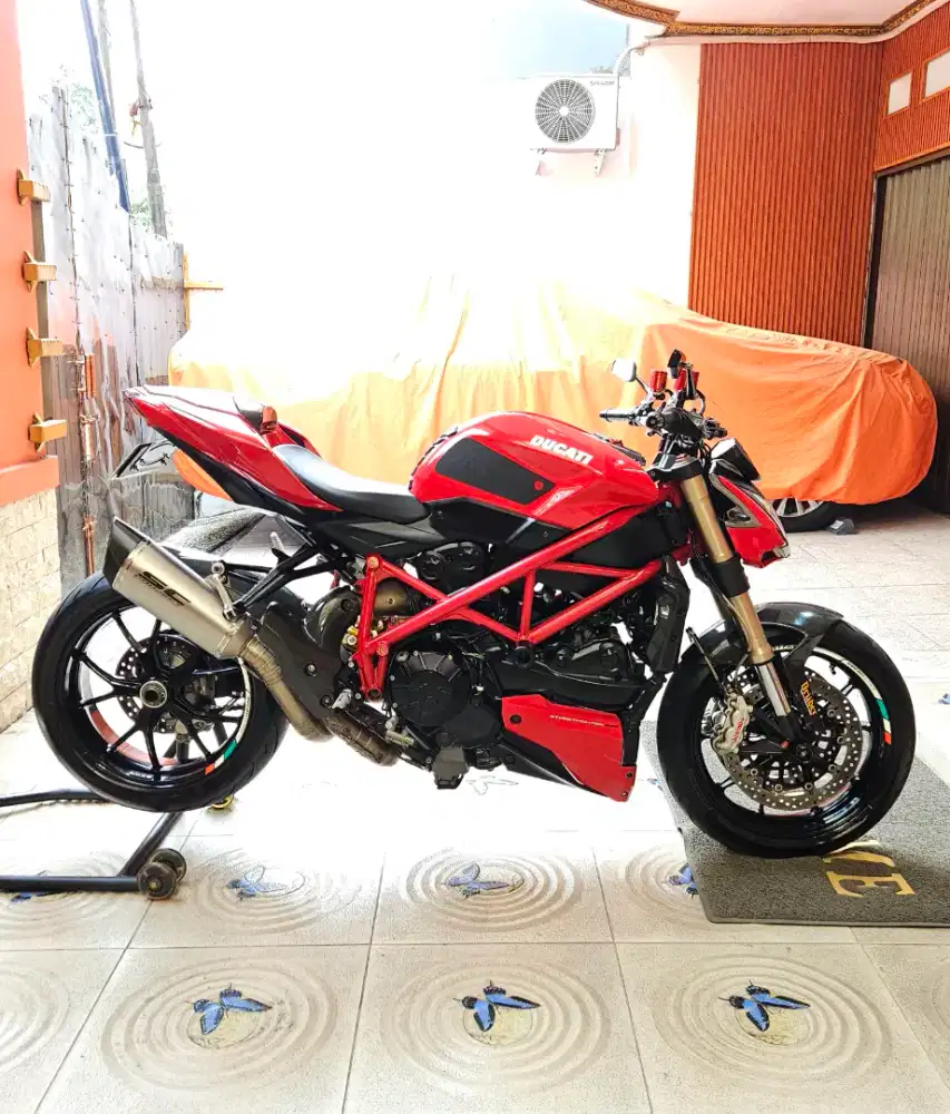 Ducati Streetfighter 848 SUPER TERAWAT!