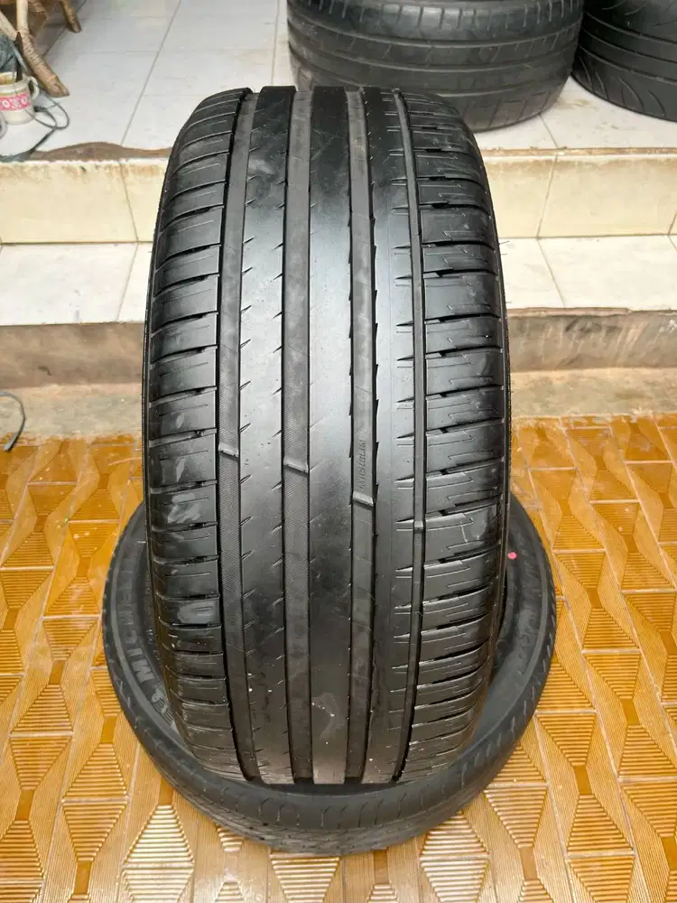 Ban Michelin Pilot Sport EV  255 45 r20  1Pcs