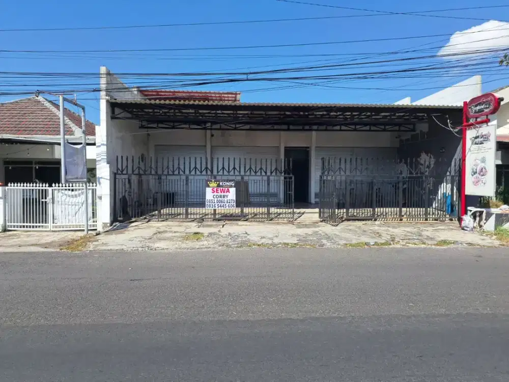 Disewakan rumah usaha Pondok Chandra, Raya Taman Asri. Pinggir jalan raya, buat segala usaha.