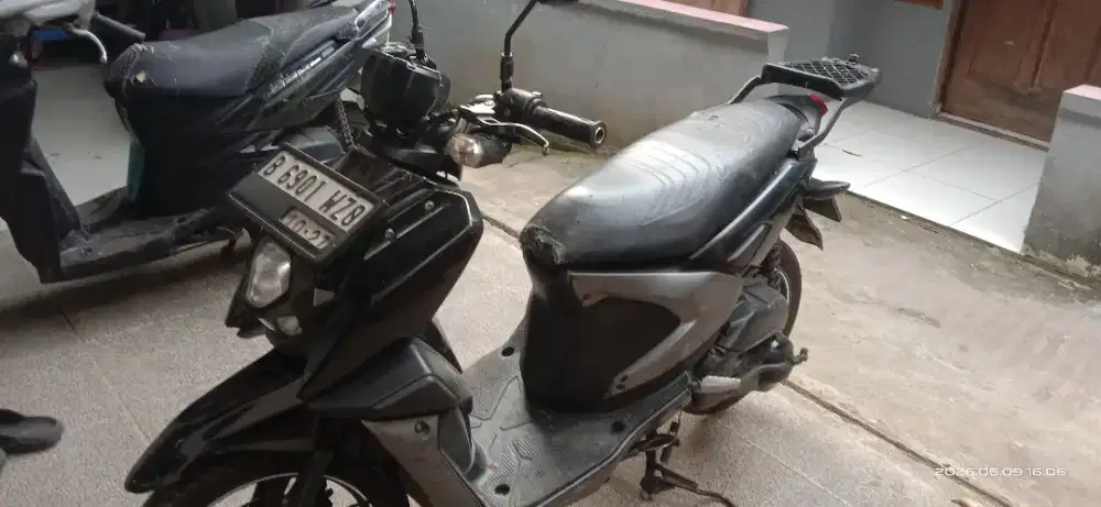 Bismillah jual motor xride warna hitam tahun 2017