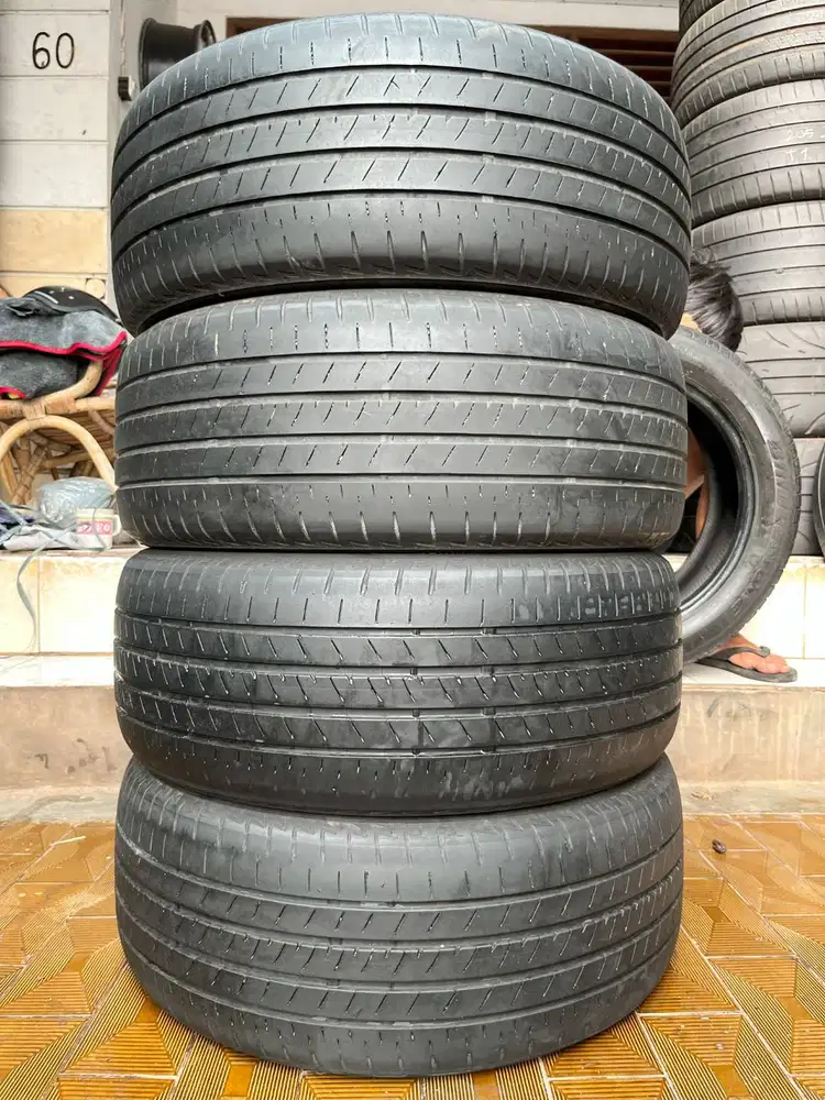 Ban Bridgestone Turanza T005A  205 50 r17  4Pcs