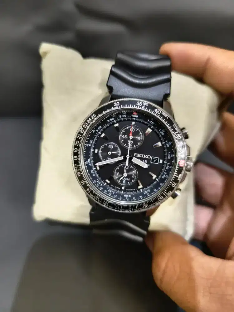 Jam Seiko SSC009P3 Solar Chronograph Original