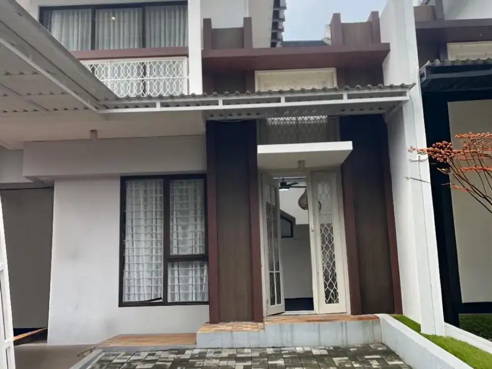 Rumah 2 Lantai Full Renovasi di The Green BSD Dekat Tol dan Stasiun Kereta