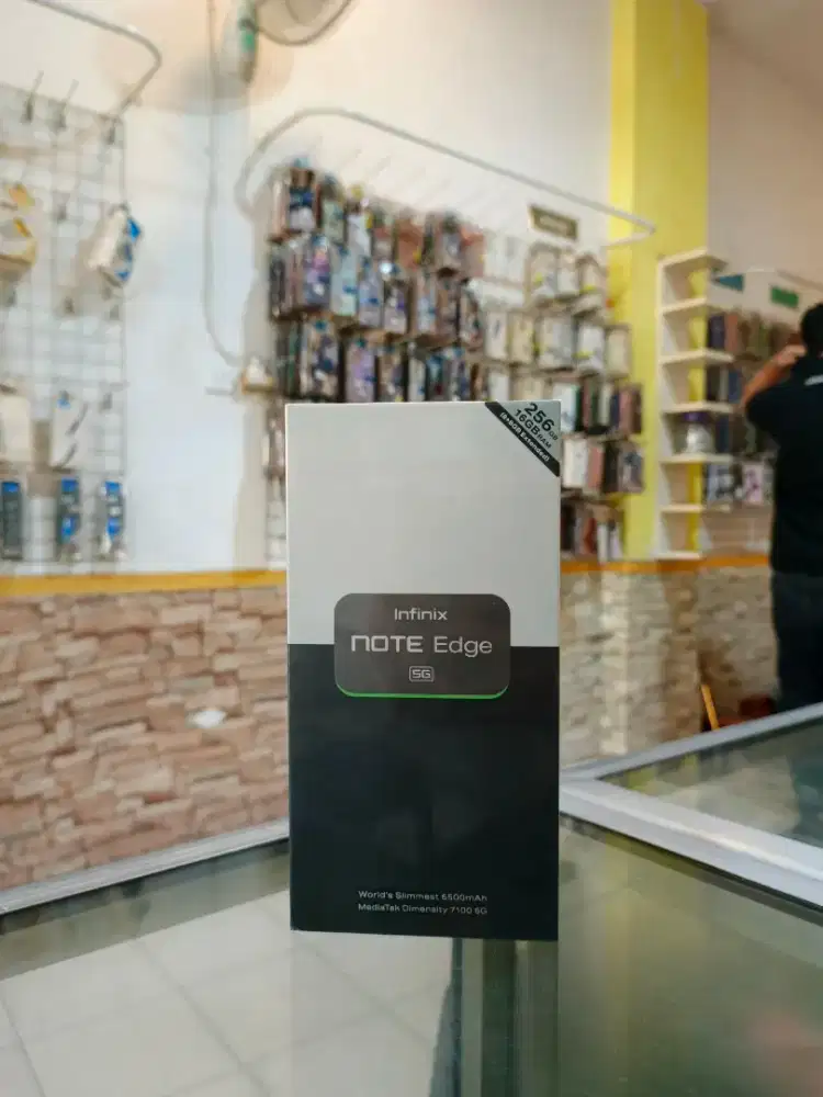 PROMO HP INFINIX NOTE EDGE 8/256