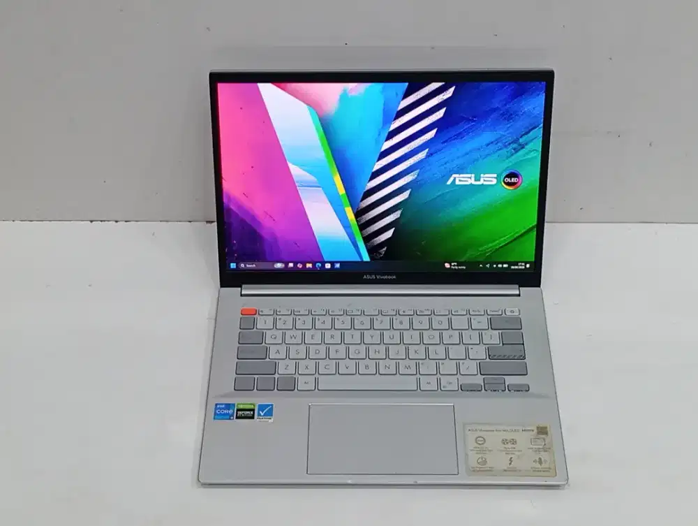 Jual cepat asus vivobook pro 14 oled i5 gen 11 VGA rtx 3050