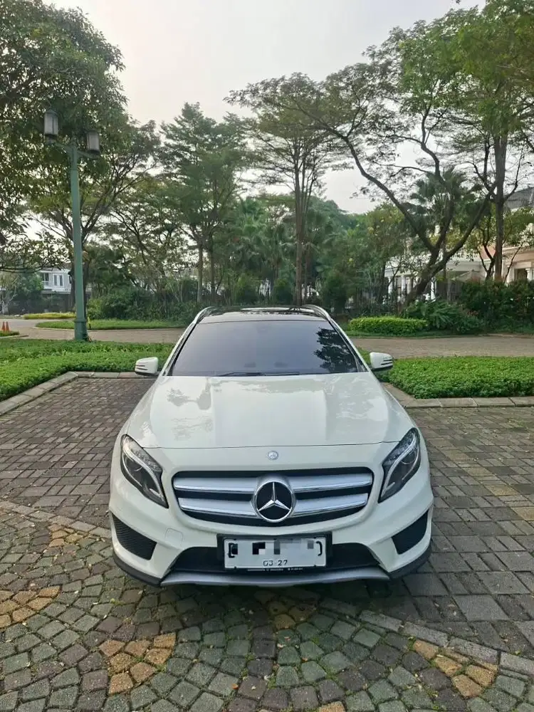 Mercedes Benz GLA200 / GLA 200 AMG 2016 Putih Panoramic