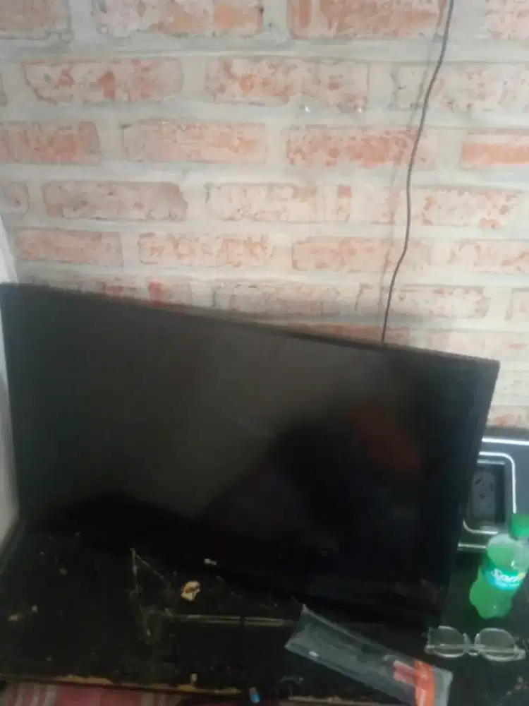 Tv LG 32 inch yang minat