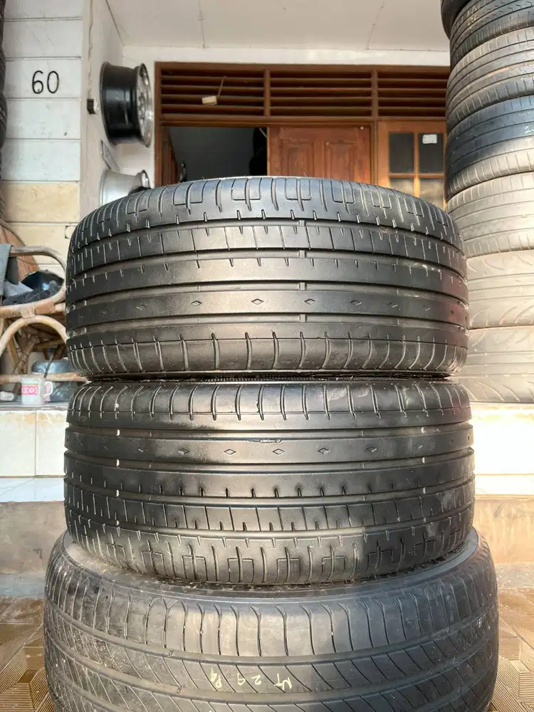 Ban Accelera PHI R  245 45 r18  2Pcs